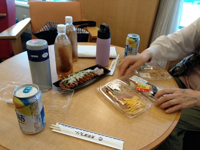夕食